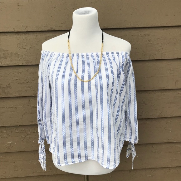 Thread & Supply Tops - Thread & Supply off-shoulder seersucker top!